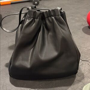 Urban Originals Classic Black Tote